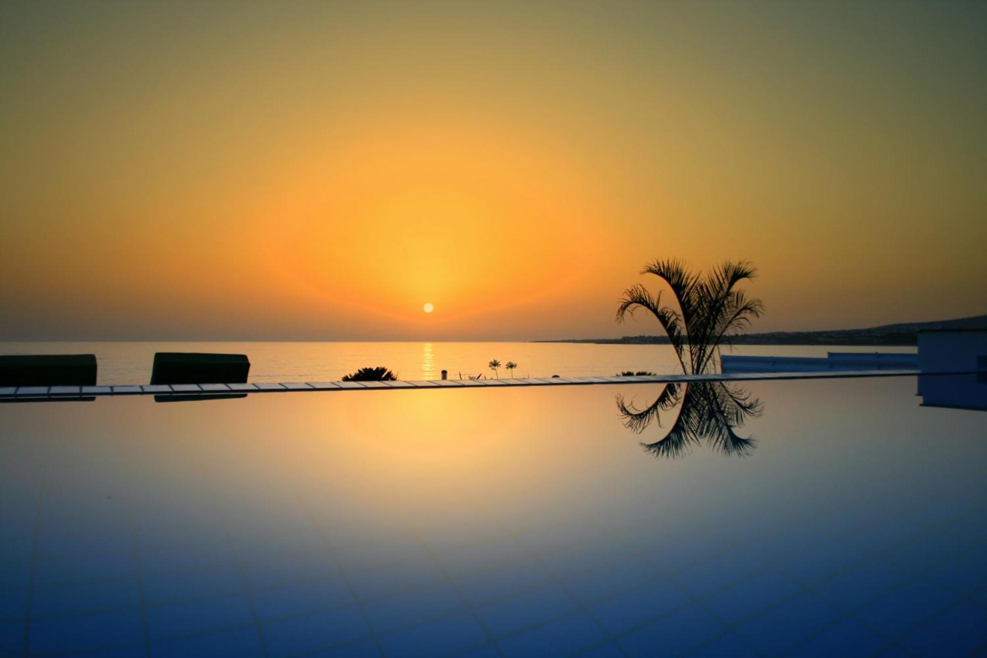 Blue Coral Beach Villas Three Exclusive Villas - Poseidon - Nautilus - Oceanos - And - Baby Coral Bungalow Coral Bay Exterior foto