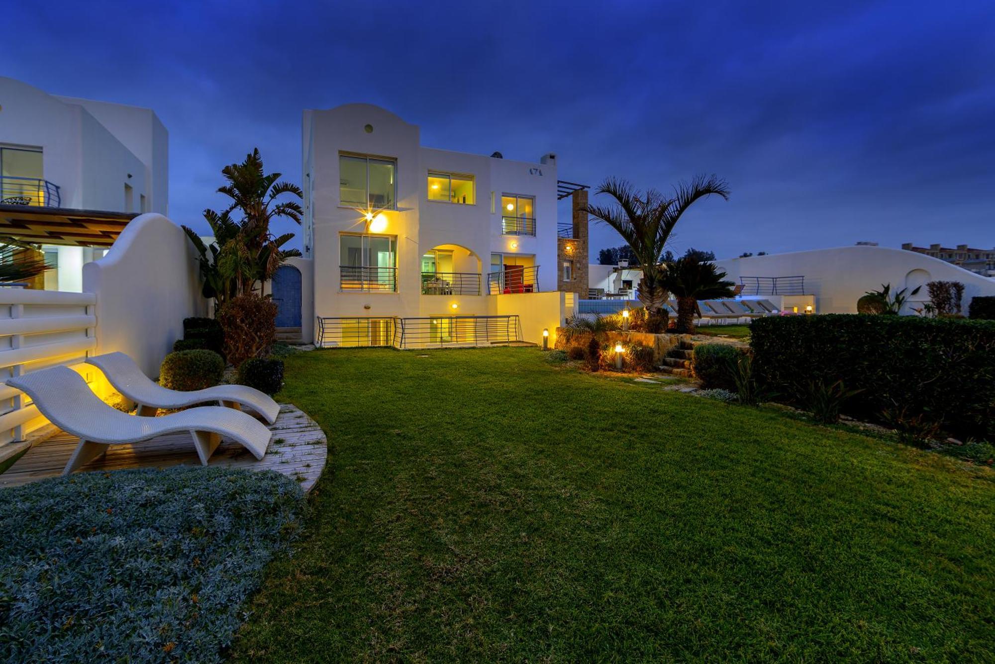 Blue Coral Beach Villas Three Exclusive Villas - Poseidon - Nautilus - Oceanos - And - Baby Coral Bungalow Coral Bay Exterior foto