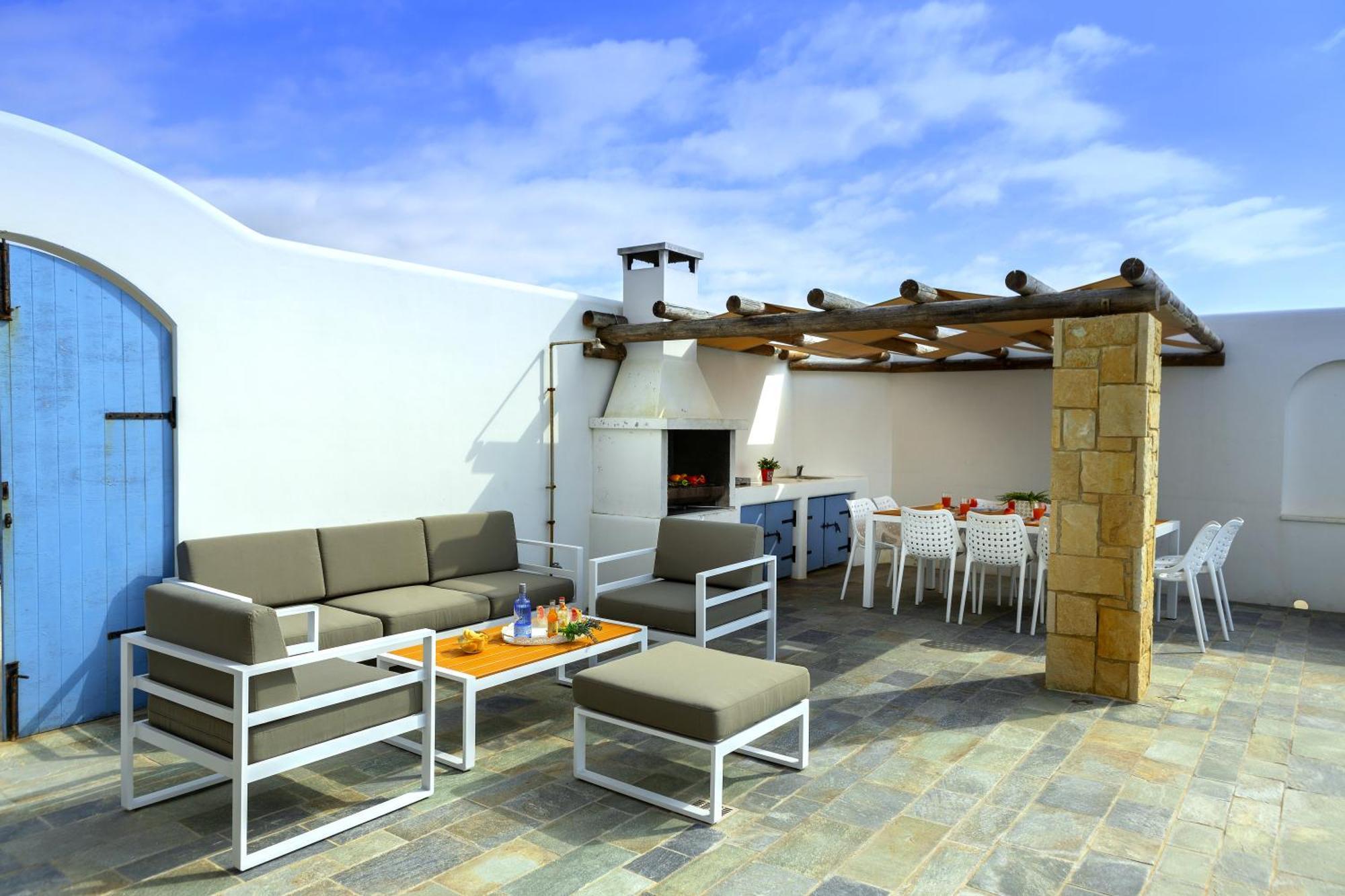 Blue Coral Beach Villas Three Exclusive Villas - Poseidon - Nautilus - Oceanos - And - Baby Coral Bungalow Coral Bay Exterior foto