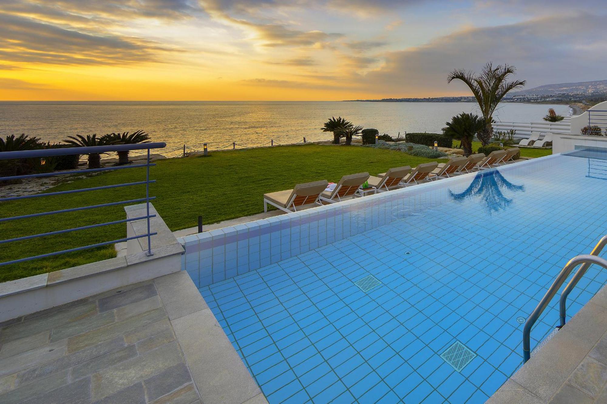 Blue Coral Beach Villas Three Exclusive Villas - Poseidon - Nautilus - Oceanos - And - Baby Coral Bungalow Coral Bay Exterior foto
